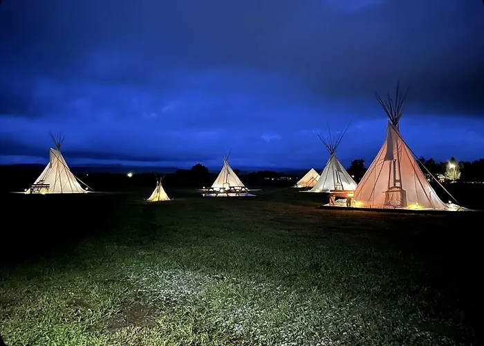 Experience Pet-friendly Perfection: Classic Tipi Glamping Near Wind River Mountains, Wy Holiday home